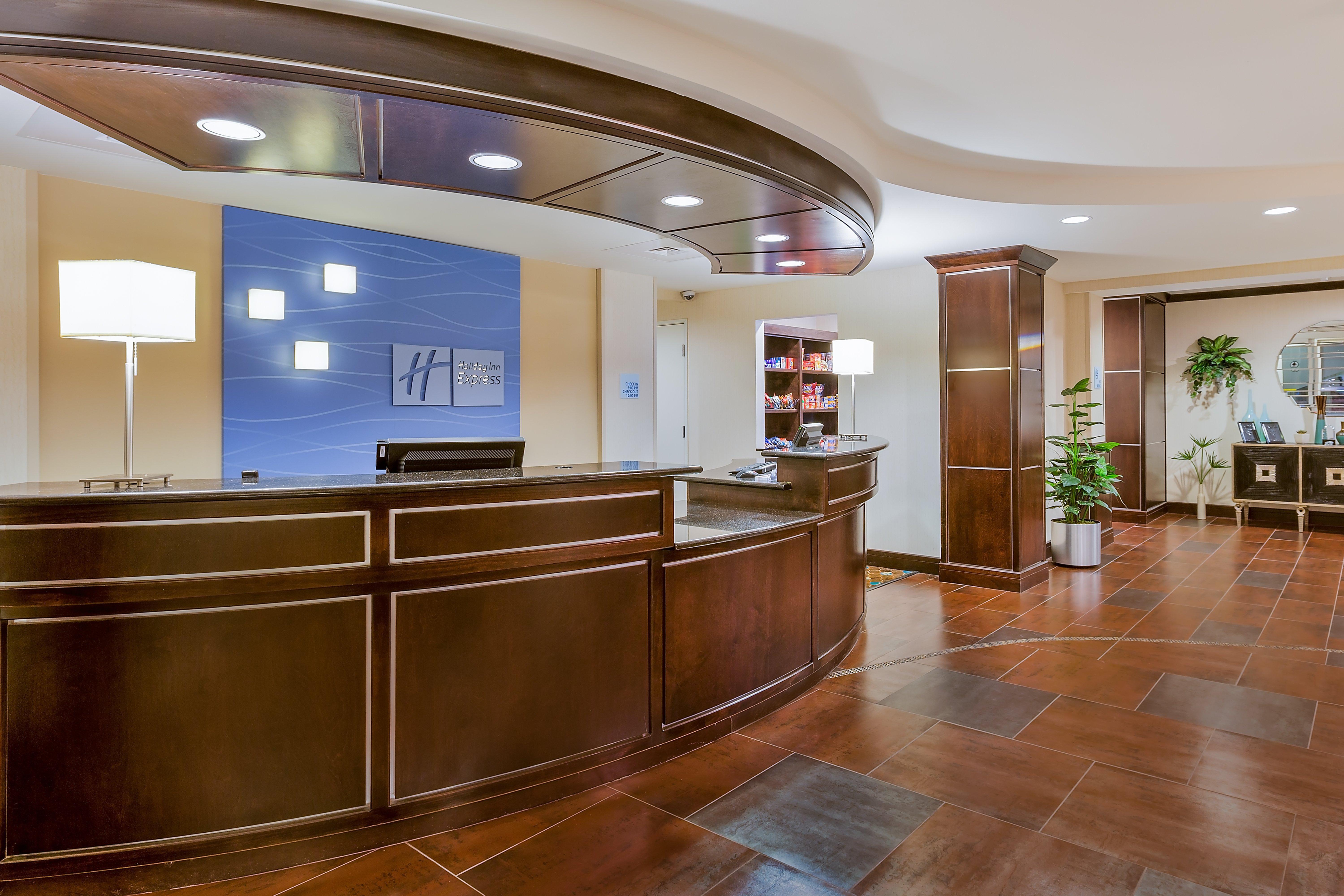 Holiday Inn Express And Suites Alpine By Ihg Exterior photo